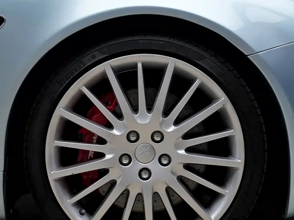 Quattroporte 总裁 2010款 4.7 L 运动版