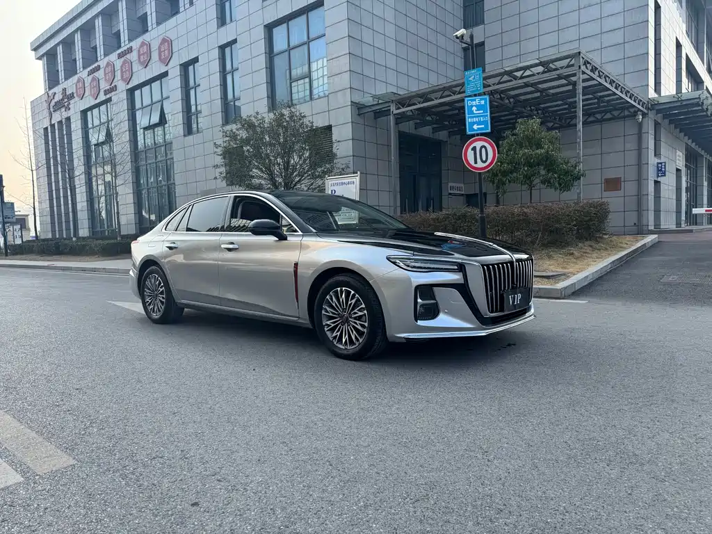 Hongqi H5 1.5 T DCT Flagship Charm