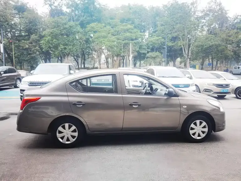 Nissan Sunny 1.5 XE Manual Comfort