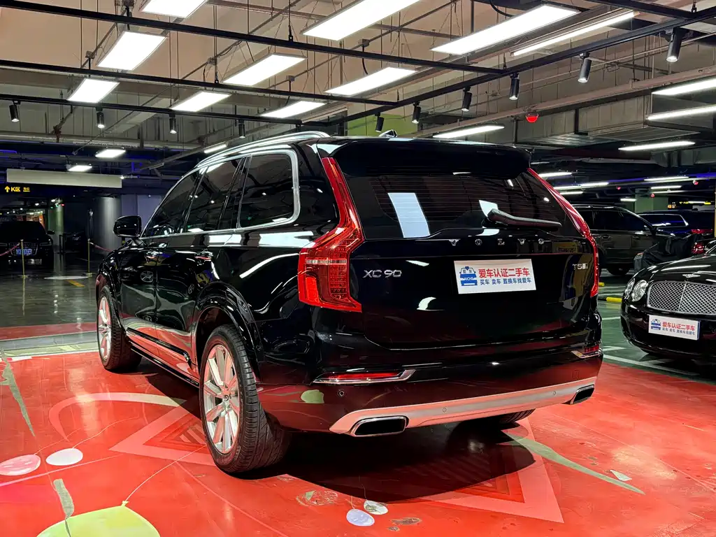 Volvo XC90 沃尔沃XC90 2019款 T5 智逸版 7座 国VI
