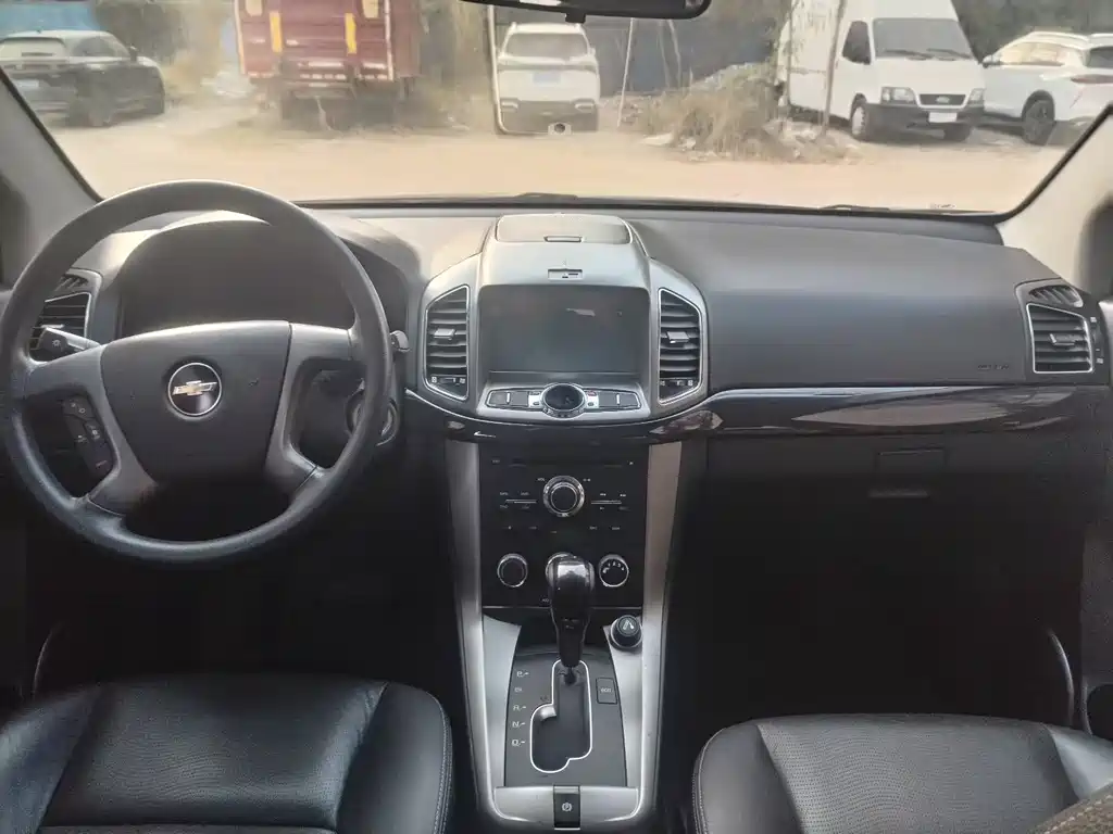 Captiva 2.4 L 2 WD City 7-seat
