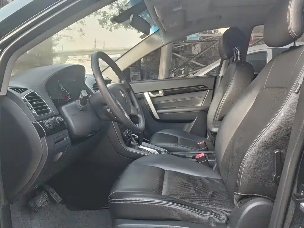 Captiva 2.4 L 2 WD City 7-seat