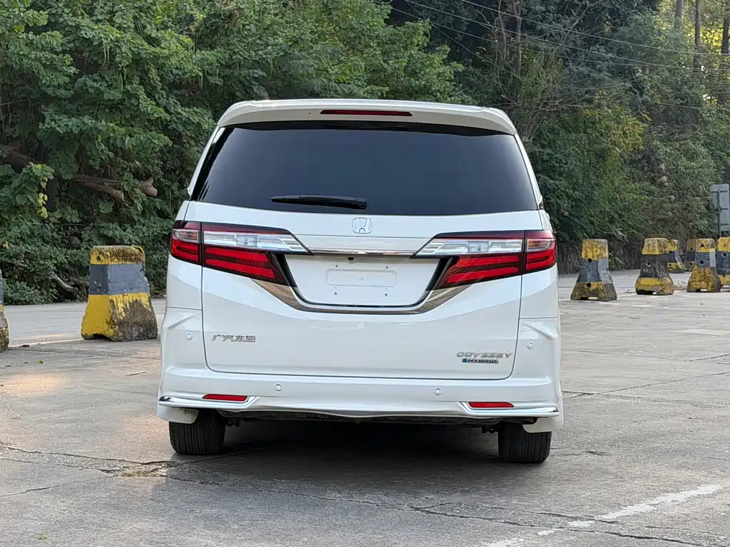 Odyssey 2.0 L Sharp· Premium