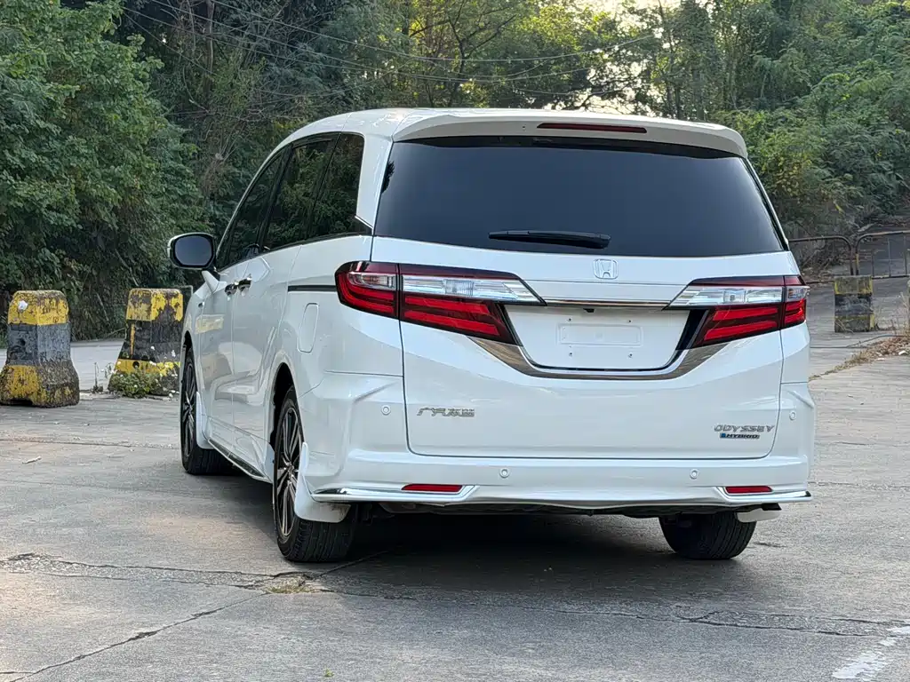 Odyssey 2.0 L Sharp· Premium