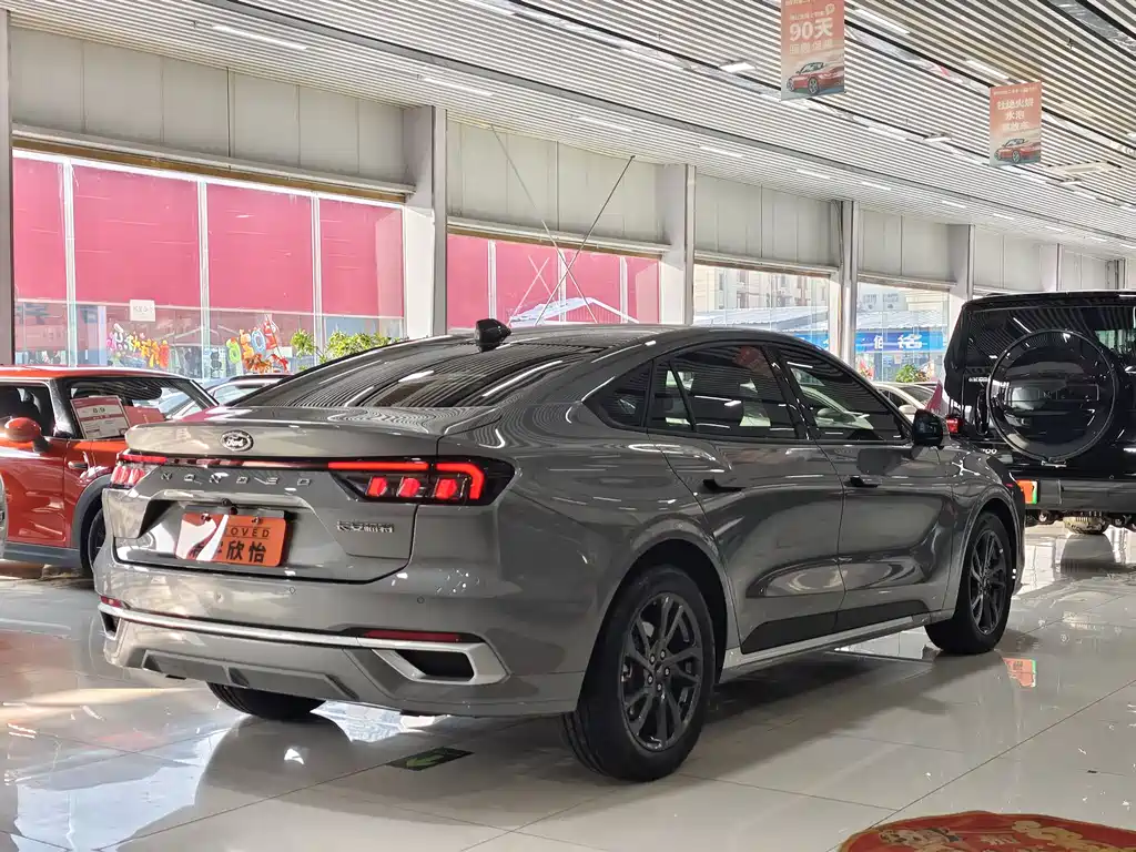 Mondeo 2.0 T EcoBoost Luxury