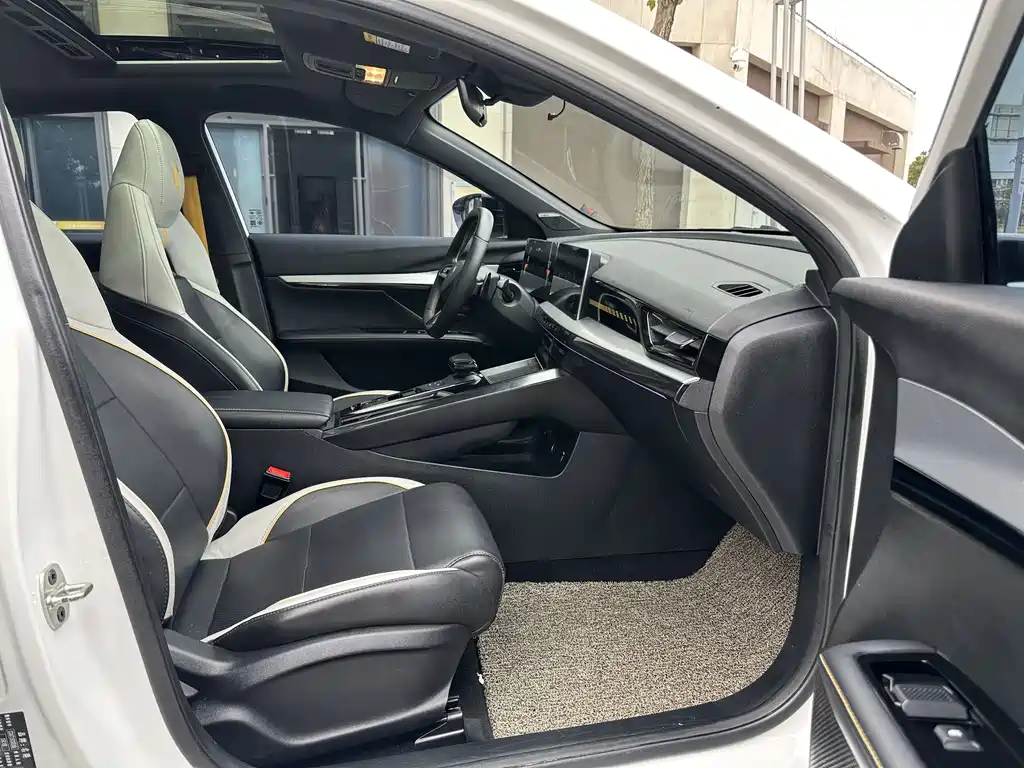 MG5 Scorpio 1.5 T Trophy Sport Grand Enjoyment