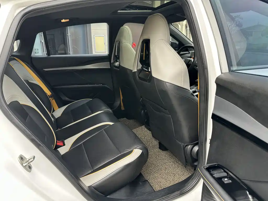 MG5 Scorpio 1.5 T Trophy Sport Grand Enjoyment