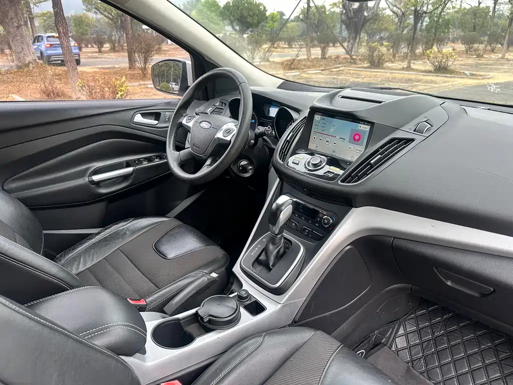 Kuga 1.5 L GTDi 2 WD Style