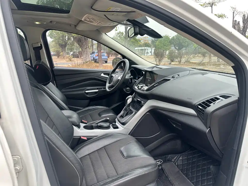 Kuga 1.5 L GTDi 2 WD Style