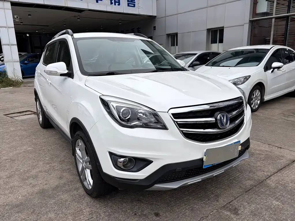 Changan CS35 1.6 L Auto Luxury