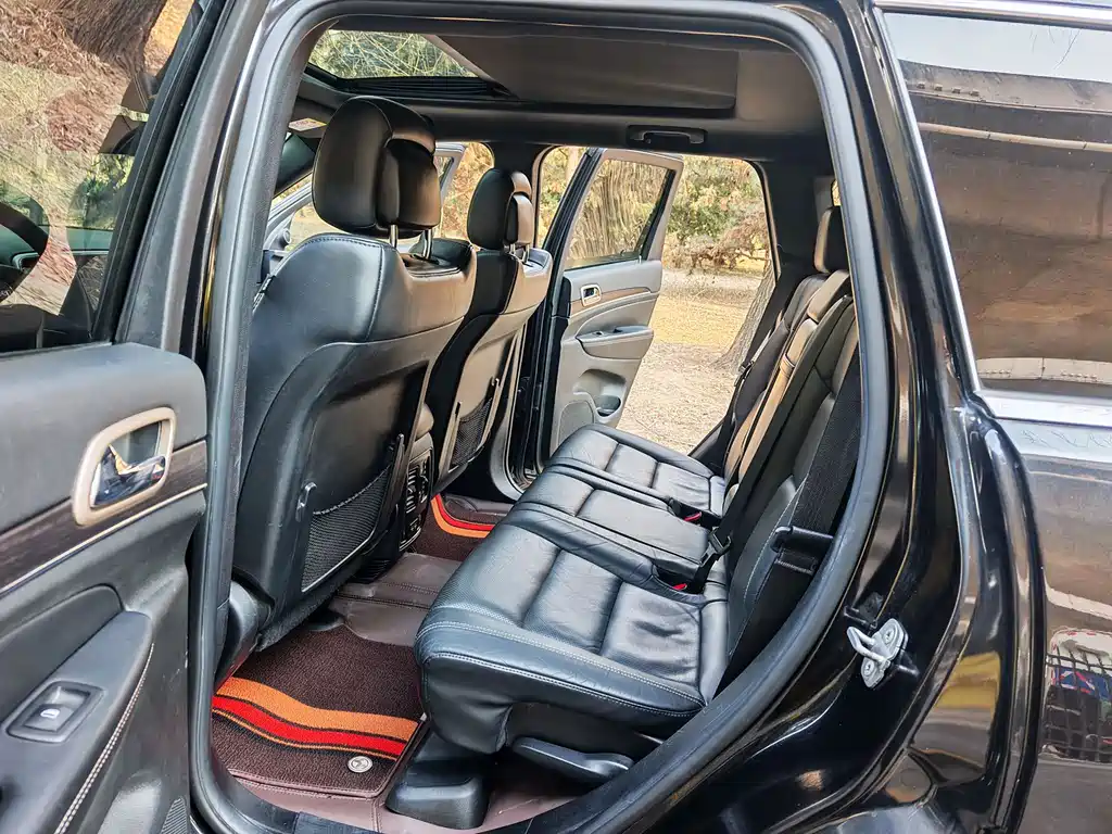 Grand Cherokee (Import) 3.6 L Elite Navigation