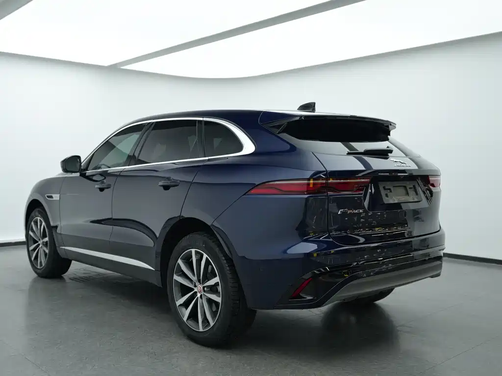 Jaguar F-PACE 250 PS R-Dynamic S