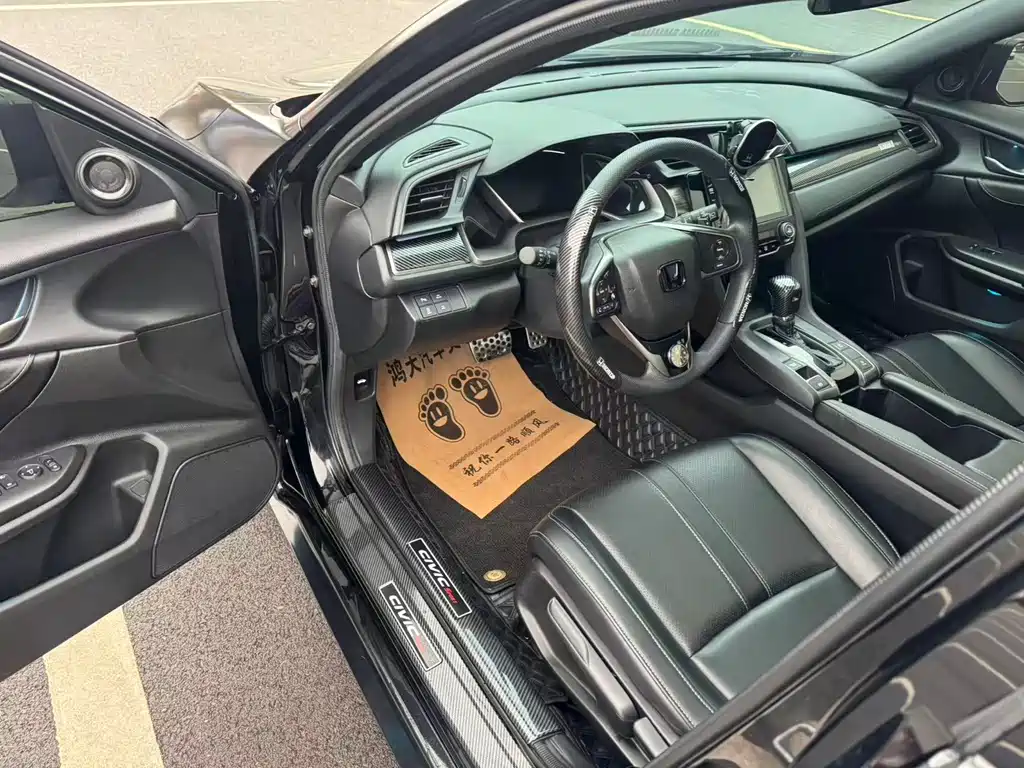 Civic HATCHBACK 220 TURBO CVT Trend Cool Control