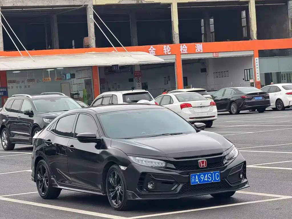 Civic HATCHBACK 220 TURBO CVT Trend Cool Control