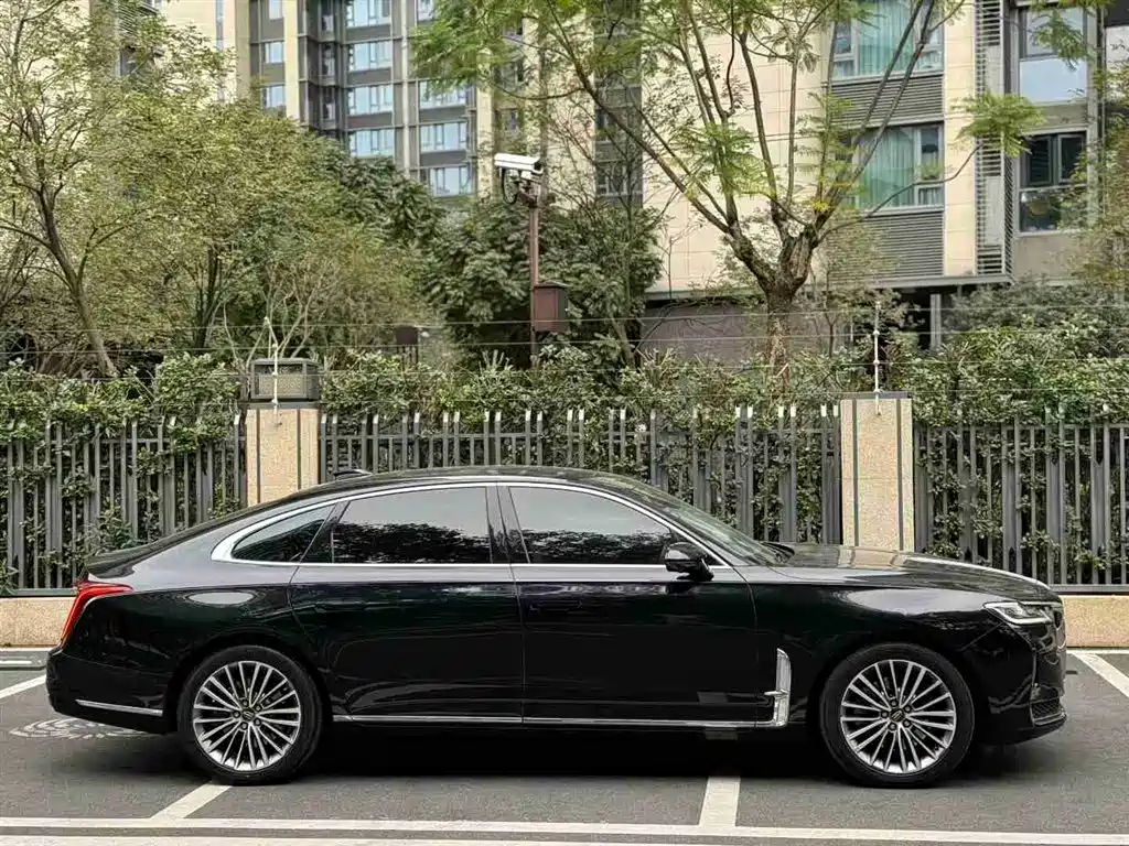 Hongqi H9 2.0 T Connected Flagship Enjoyment