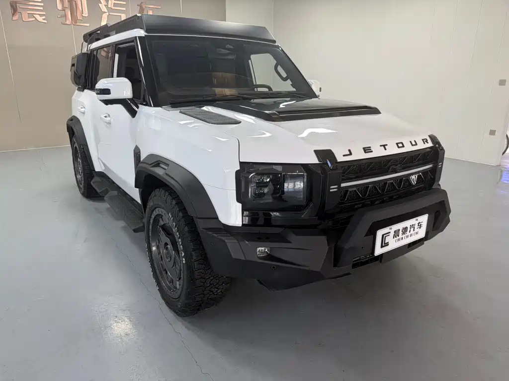 Jetour Traveller 2.0 T 4 WD Silver Dragon