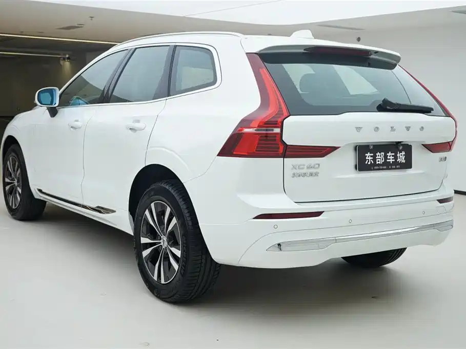 Volvo XC60 B5 4 WD Smart Ease Luxury