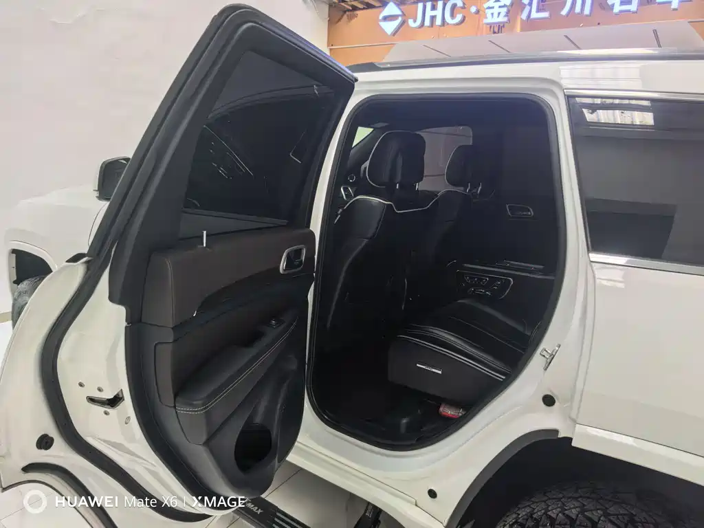 Grand Cherokee (Import) 3.6 L Luxury Navigation