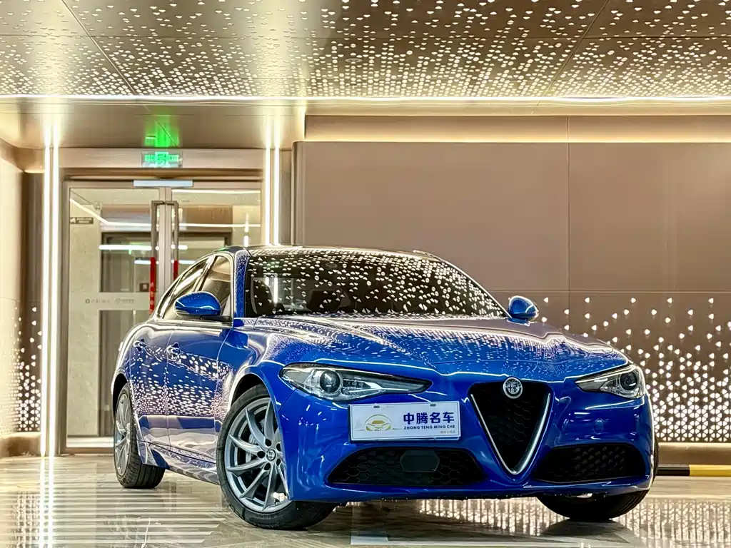 Giulia 2.0 T 280 HP Luxury