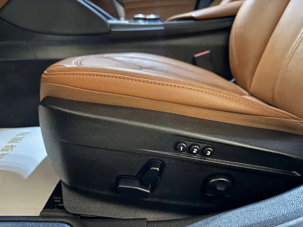 Giulia 2.0 T 280 HP Luxury