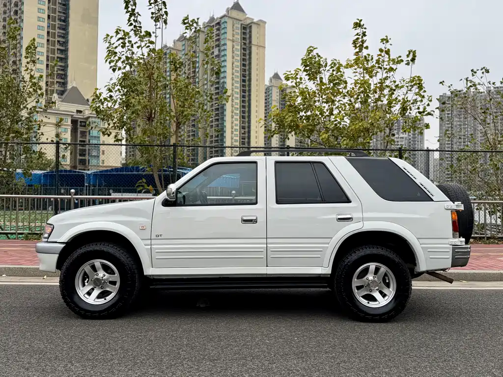 Jingji Zhe 2.8 T UC Diesel Multi-purpose