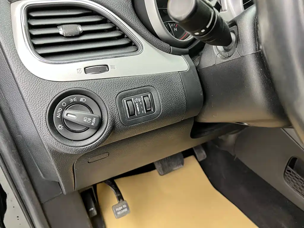 Journey 3.6 L 4 WD Flagship