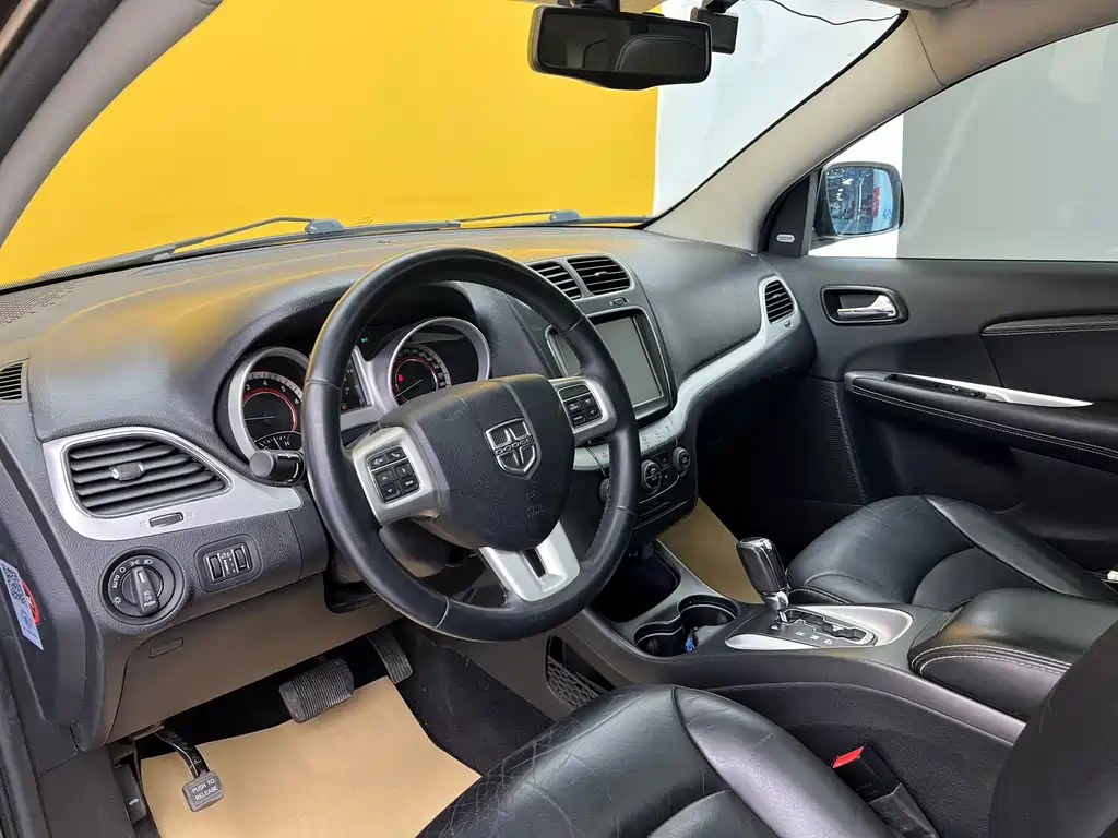 Journey 3.6 L 4 WD Flagship