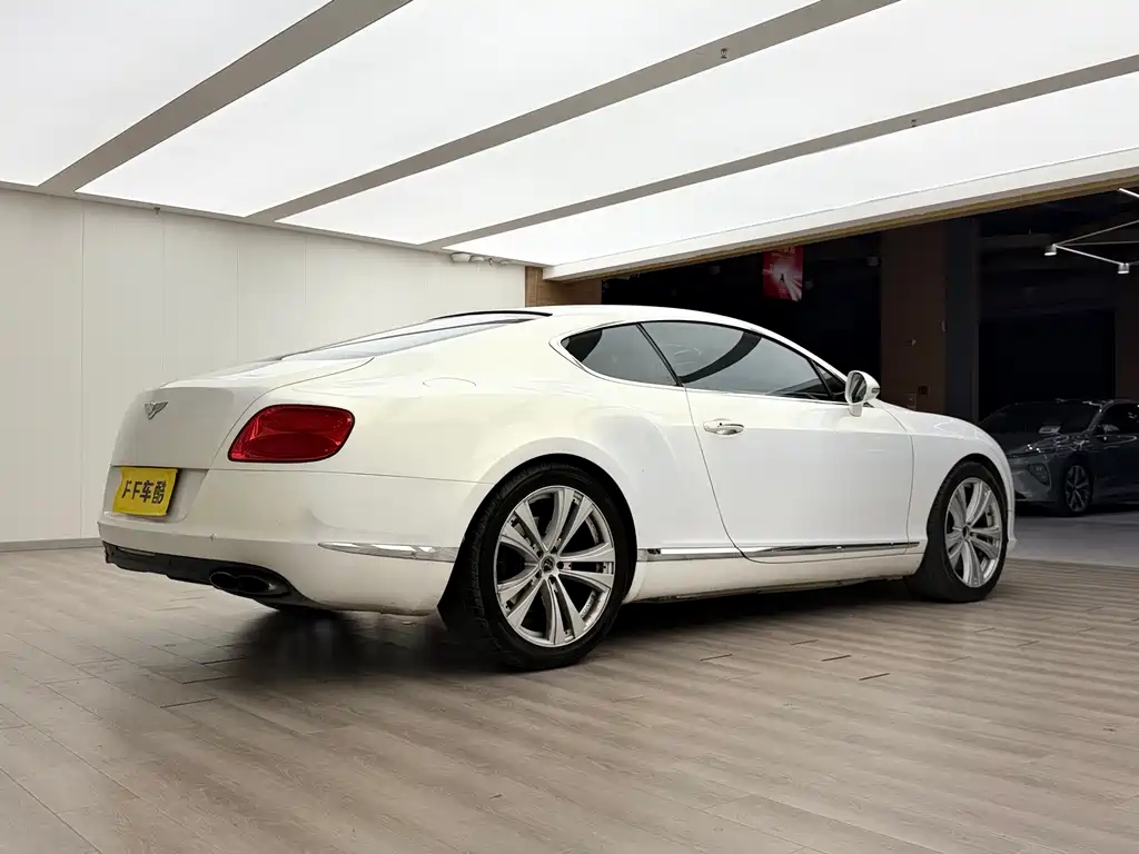 Continental GT 4.0 T GT V8