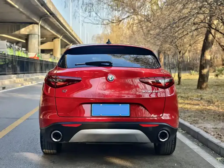 Alfa Romeo Stelvio 2.0 T 200 HP Elite
