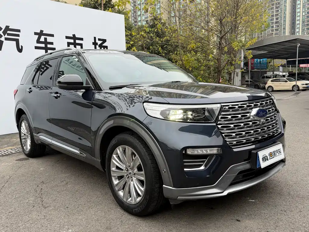 Explorer EcoBoost 285 4 WD Titanium 7-seat