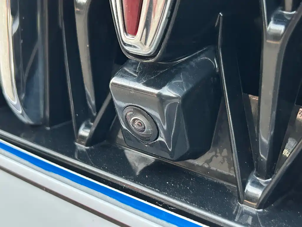 Hongqi H5 2.0 T Auto Connected Flagship Leading