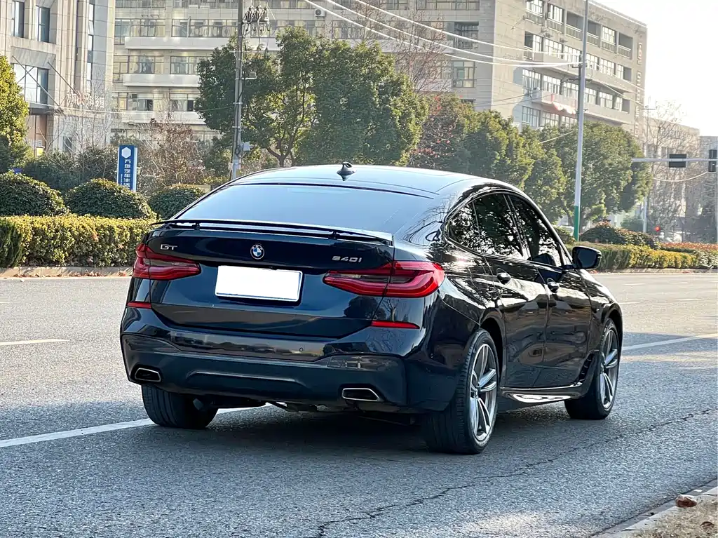 BMW 6 Series GT 630 i M Sport Package