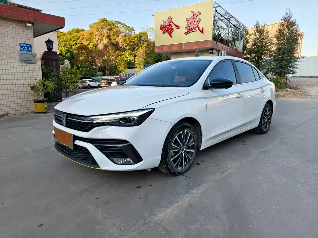 Roewe i5 1.5 L CVT Diamond
