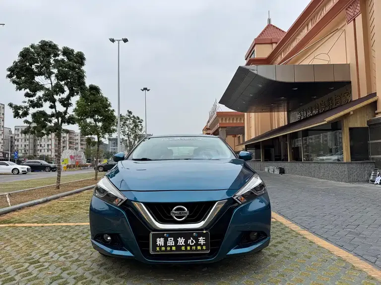Nissan Lannia 1.6 L CVT Cool