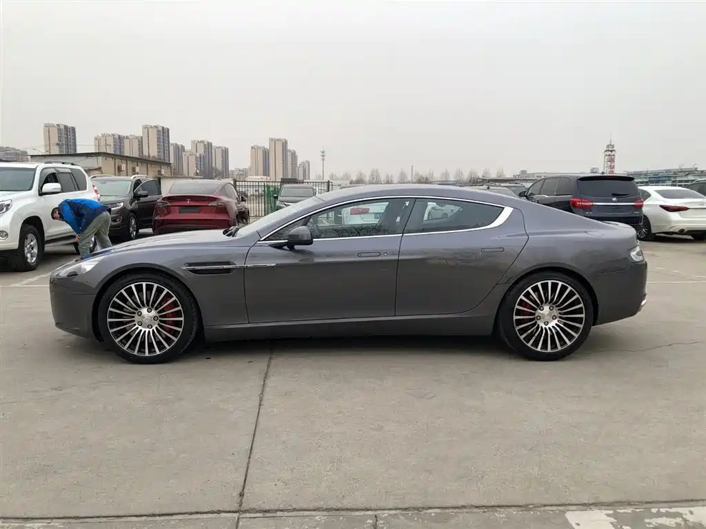 Rapide 6.0 L