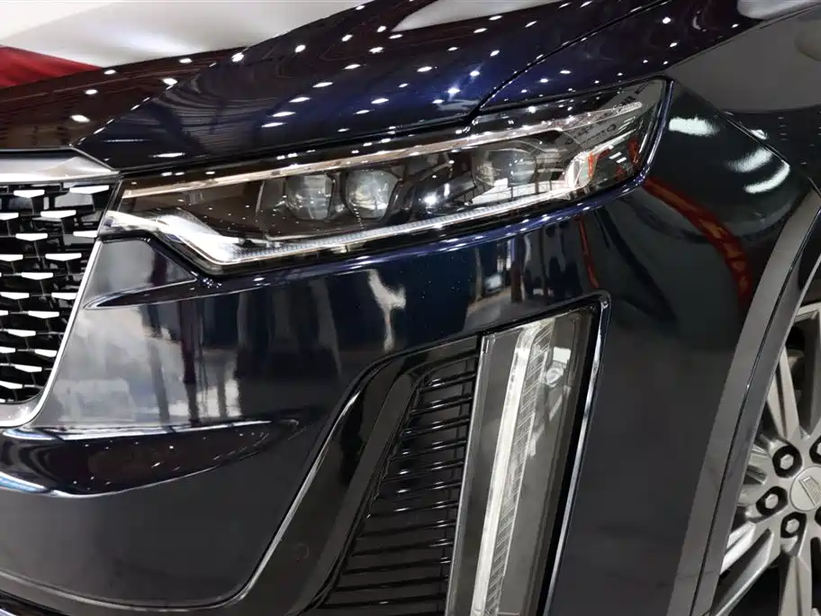 Cadillac XT6 2.0 T 7-seat 4 WD Luxury