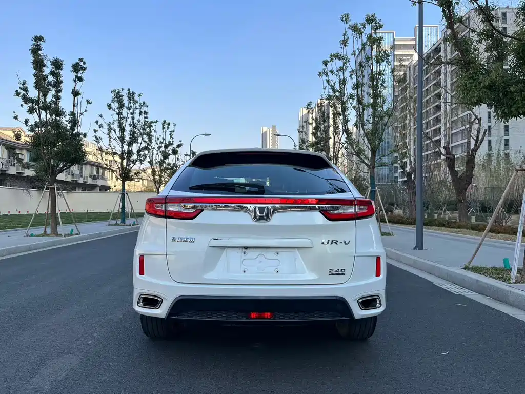 Honda UR-V 240 TURBO 2 WD Classic CN-V