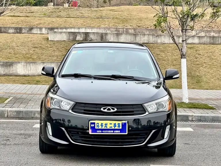 Chery Arrizo M7 2.0 L CVT Wide Joy 232-seat