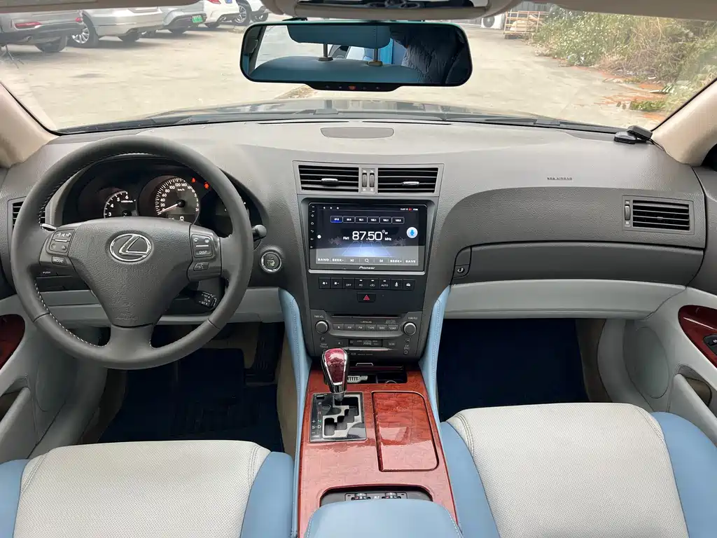 Lexus GS 300