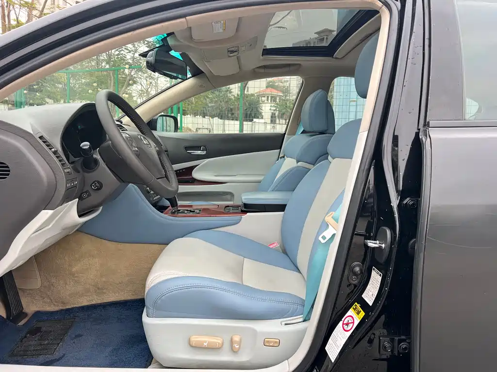 Lexus GS 300