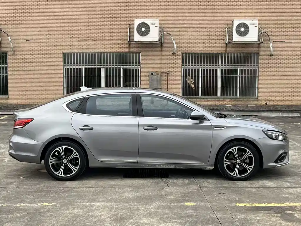 MG6 MG6 2017款 20 T 自动尊享互联网版 国V
