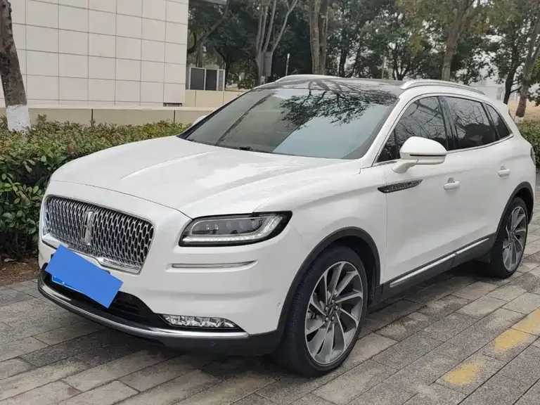 Lincoln Nautilus Facelift 2.7 T 4 WD Honor Shine