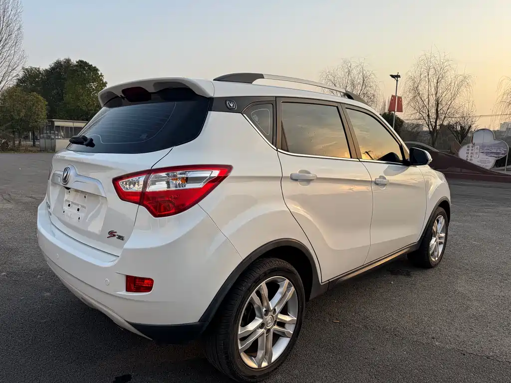 Changan CS35 1.6 L Auto Luxury CN-V