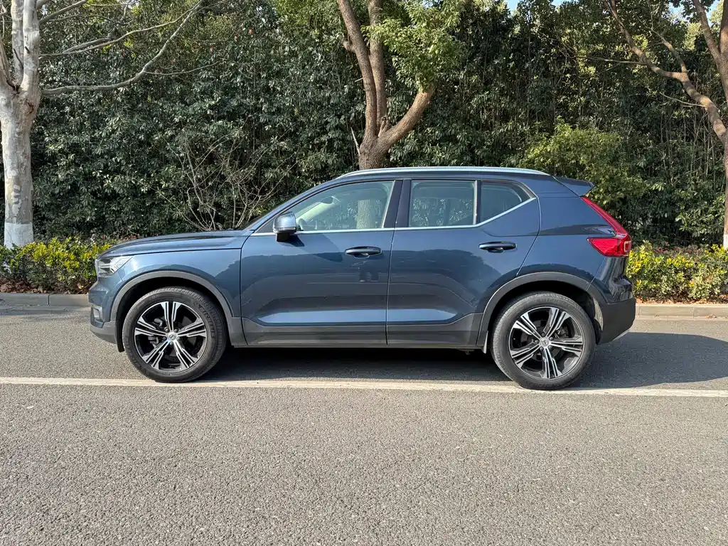 Volvo XC40 T4 4 WD Smart Vision Luxury