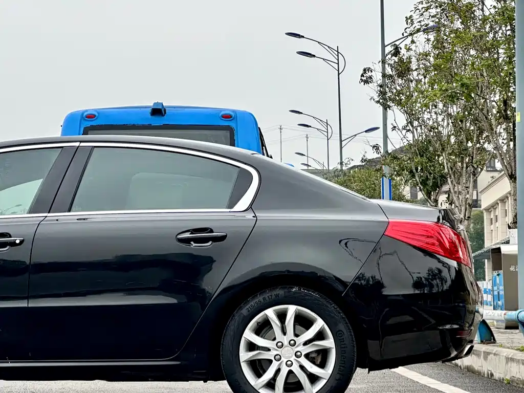 Peugeot 508 2.3 L Roland · Garros