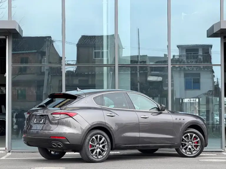 Maserati Levante 3.0 T Standard