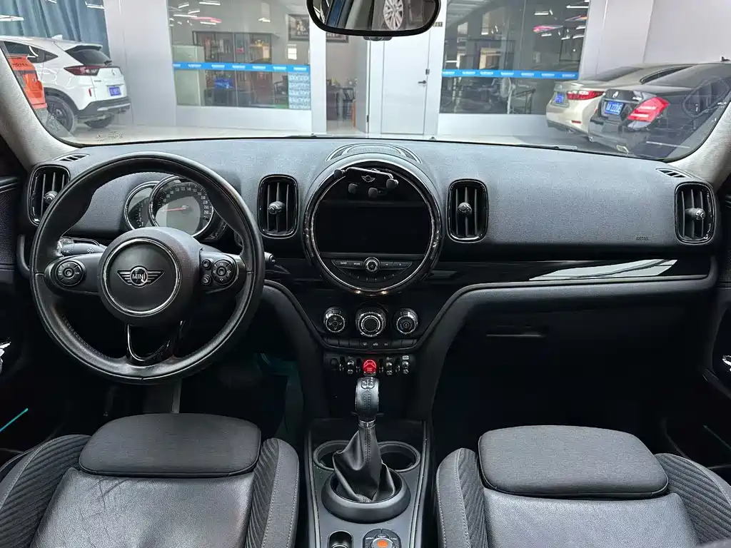 MINI COUNTRYMAN 1.5 T COOPER ALL4 Classic