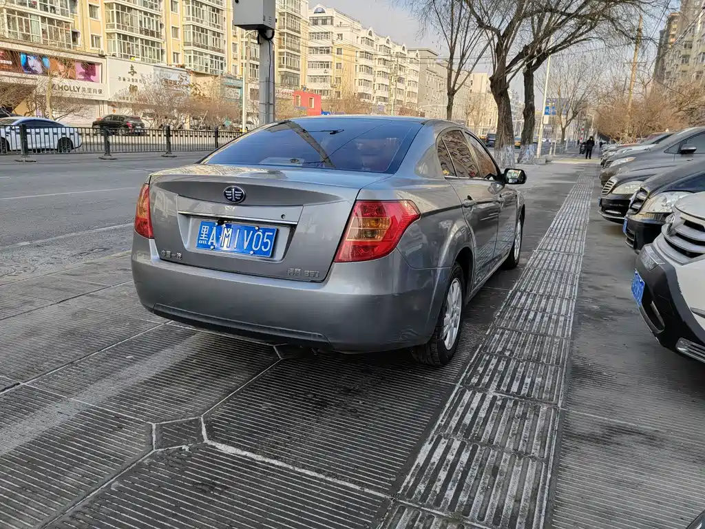 Besturn B50 1.6 L Manual Comfort