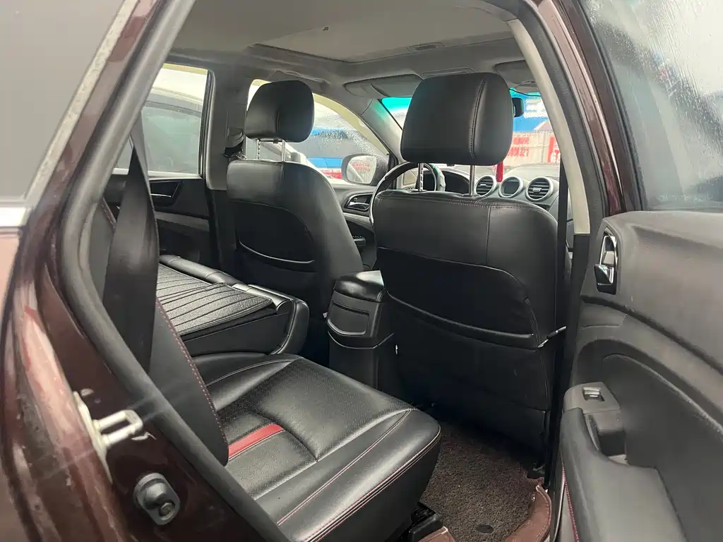 BYD S7 2.0 T Auto Distinguished