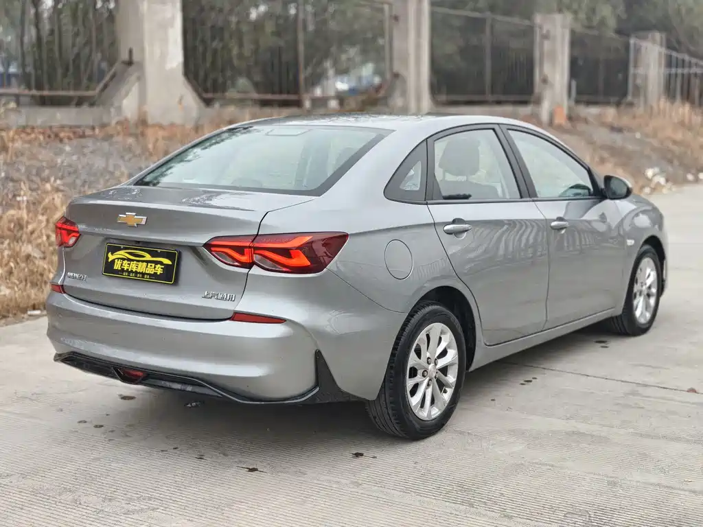 Monza 1.5 L DCT Joy